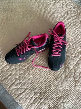 Puma Black Sneakers with Bright Pink Details, Women’s Size 8.5